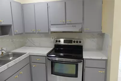 8130 NW 14th Ct, Miami, FL 33147 - Photo 6