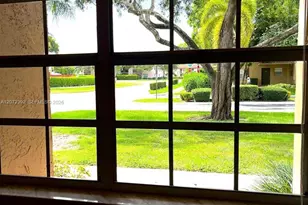 10468 NW 8th St, Pembroke Pines, FL 33026 - Photo 8