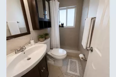 1812 N 45th Ave, Hollywood, FL 33021 - Photo 14