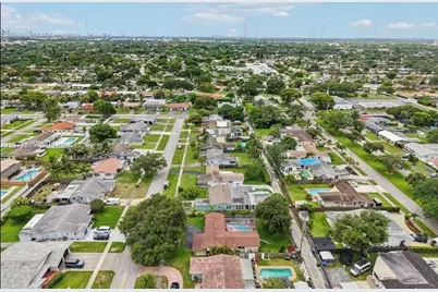 1812 N 45th Ave, Hollywood, FL 33021 - Photo 32