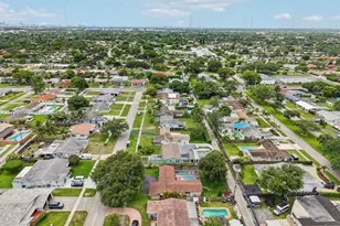 1812 N 45th Ave, Hollywood, FL 33021 - Photo 32