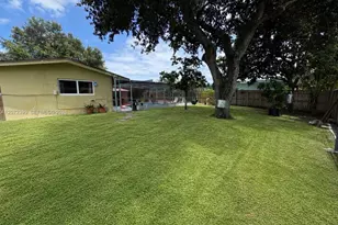1812 N 45th Ave, Hollywood, FL 33021 - Photo 26