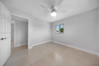 8801 SW 17th St, Miami, FL 33165 - Photo 24