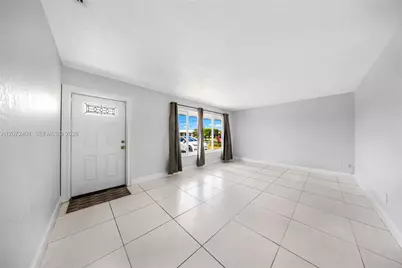 8801 SW 17th St, Miami, FL 33165 - Photo 30