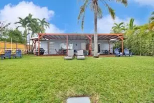 1031 SW 3rd St, Hallandale Beach, FL 33009 - Photo 10