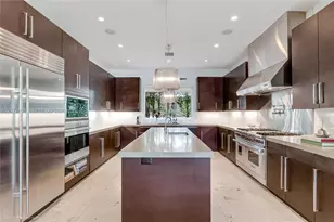 3835 Carole Ct, Miami, FL 33133 - Photo 16