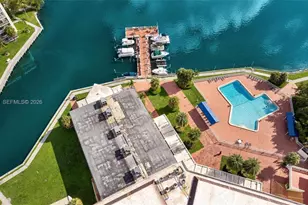 2903 Point E Dr, Aventura, FL 33160 - Photo 32