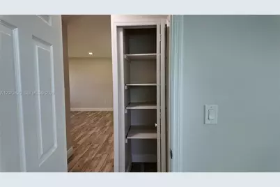 220 SW 80th Ave #220, Miami, FL 33144 - Photo 6