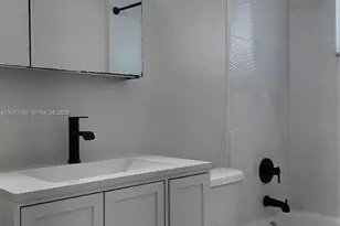 220 SW 80th Ave, Miami, FL 33144 - Photo 8