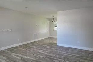220 SW 80th Ave, Miami, FL 33144 - Photo 2