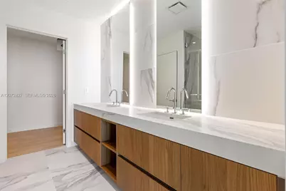 1400 Biscayne Blvd #1903, Miami, FL 33132 - Photo 12