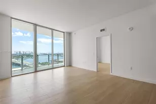 1400 Biscayne Blvd, Miami, FL 33132 - Photo 6
