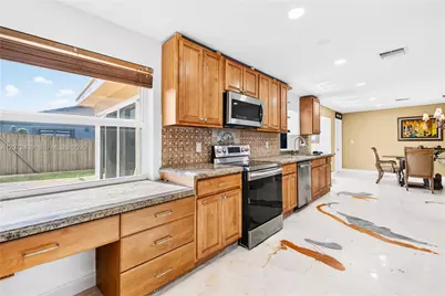 3731 NW 109th Ave, Coral Springs, FL 33065 - Photo 16