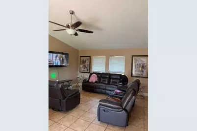 322 SE 46 Lane, Cape Coral, FL 33904 - Photo 6