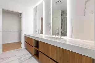 1400 Biscayne Blvd, Miami, FL 33132 - Photo 12