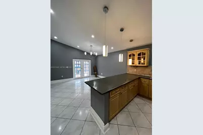 6978 W 25th Ave, Hialeah, FL 33016 - Photo 2