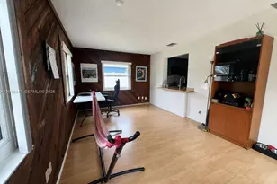 2001 SW 87th Ave, North Lauderdale, FL 33068 - Photo 6