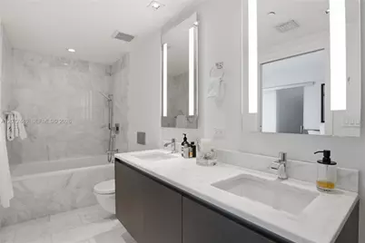 1451 Brickell Ave #2501, Miami, FL 33131 - Photo 14