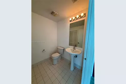 888 Biscayne Blvd #3611, Miami, FL 33132 - Photo 16