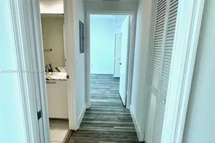 951 Brickell Ave, Miami, FL 33131 - Photo 8