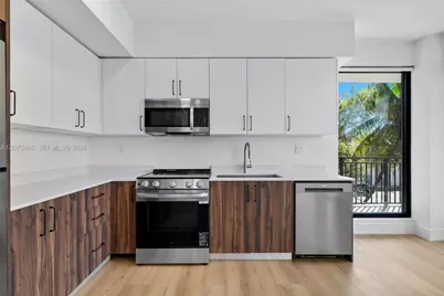 2479 NE 192nd St #105, Miami, FL 33180 - Photo 6