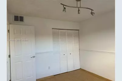 20800 NE 8th Ct #206-17, Miami, FL 33179 - Photo 10