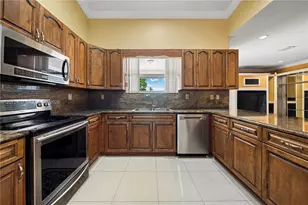 15720 SW 252nd St, Homestead, FL 33031 - Photo 14