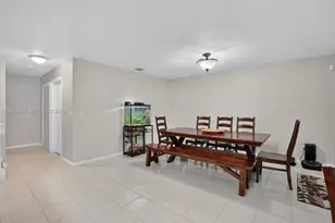 18253 SW 5th St, Pembroke Pines, FL 33029 - Photo 16