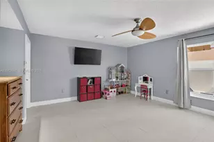 19156 NW 24th Ct, Pembroke Pines, FL 33029 - Photo 10