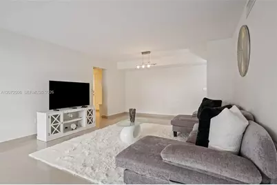 1833 S Ocean Dr #809, Hallandale Beach, FL 33009 - Photo 6
