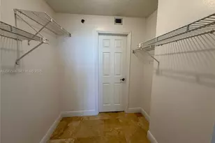 770 Claughton Island Dr, Miami, FL 33131 - Photo 14