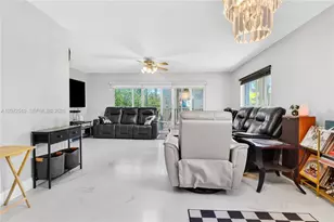 1651 SW 127th Ave, Pembroke Pines, FL 33027 - Photo 6