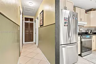 7640 NW 8th St, Pembroke Pines, FL 33024 - Photo 16