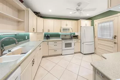 [Address not provided], Coral Gables, FL 33133 - Photo 8