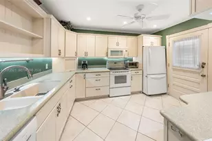 6815 Edgewater Dr, Coral Gables, FL 33133 - Photo 8