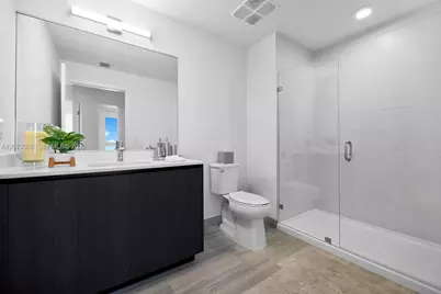 2000 Biscayne Blvd #2615, Miami, FL 33137 - Photo 8