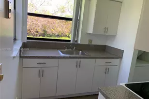 1055 N Franklin Ave, Homestead, FL 33034 - Photo 4