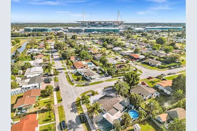 2001 NW 206th St, Miami Gardens, FL 33056 - Photo 34