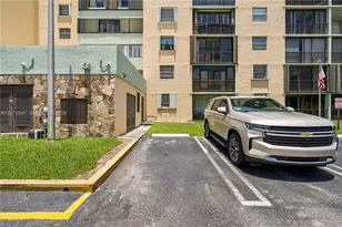 5055 NW 7th St, Miami, FL 33126 - Photo 22