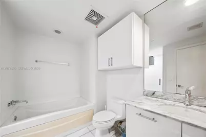 55 SE 6th St #1708, Miami, FL 33131 - Photo 12