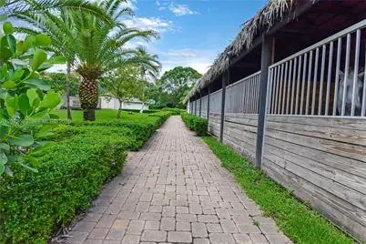 18200 SW 48th St, Southwest Ranches, FL 33331 - Photo 38