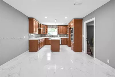 18200 SW 48th St, Southwest Ranches, FL 33331 - Photo 12