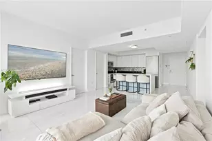 92 SW 3rd St, Miami, FL 33130 - Photo 2
