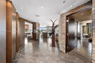 110 Washington Ave, Miami Beach, FL 33139 - Photo 1