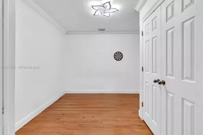 340 W 55th St, Hialeah, FL 33012 - Photo 24