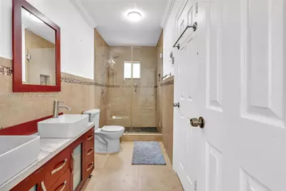 340 W 55th St, Hialeah, FL 33012 - Photo 12