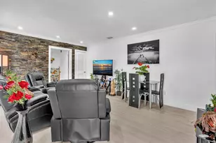 340 W 55th St, Hialeah, FL 33012 - Photo 4