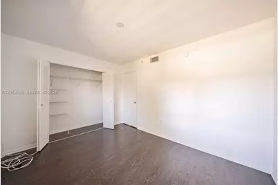 771 N Pine Island Rd #205, Plantation, FL 33324 - Photo 10