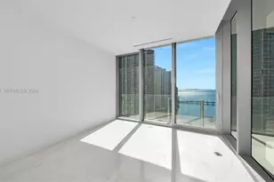 300 Biscayne Blvd Way, Miami, FL 33131 - Photo 8