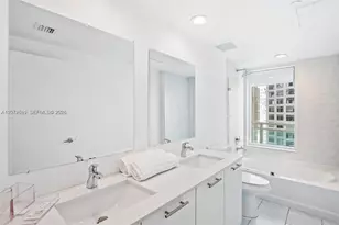951 Brickell Ave, Miami, FL 33131 - Photo 16